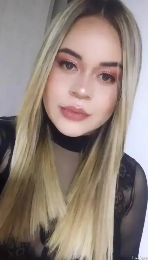 Veronica Profile image 1