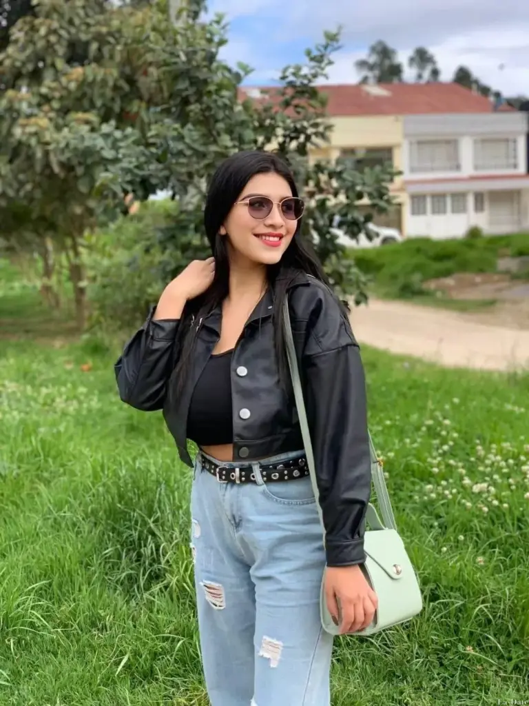 Marisella Profile image 4