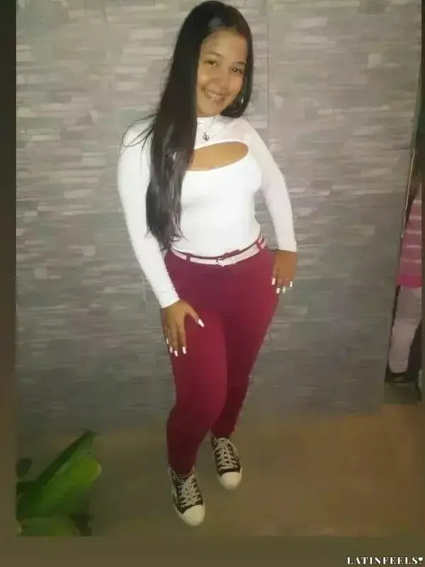 Omaira Profile image 2