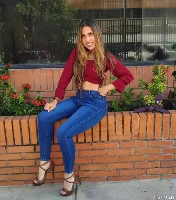 Daniela Profile image 1