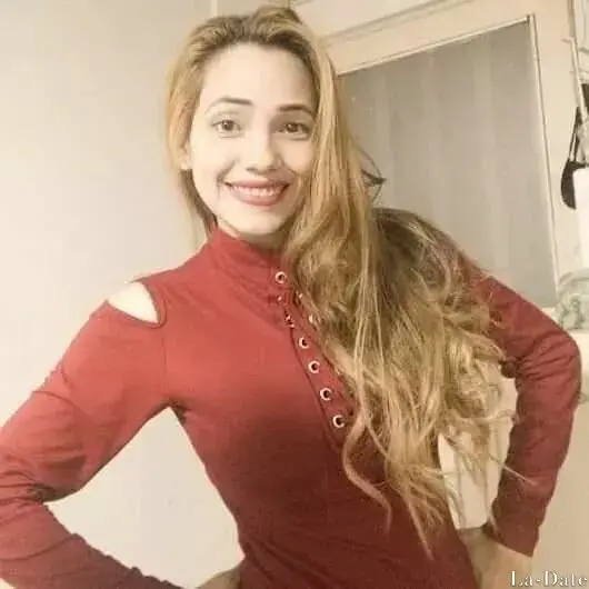 Laura Profile image 4