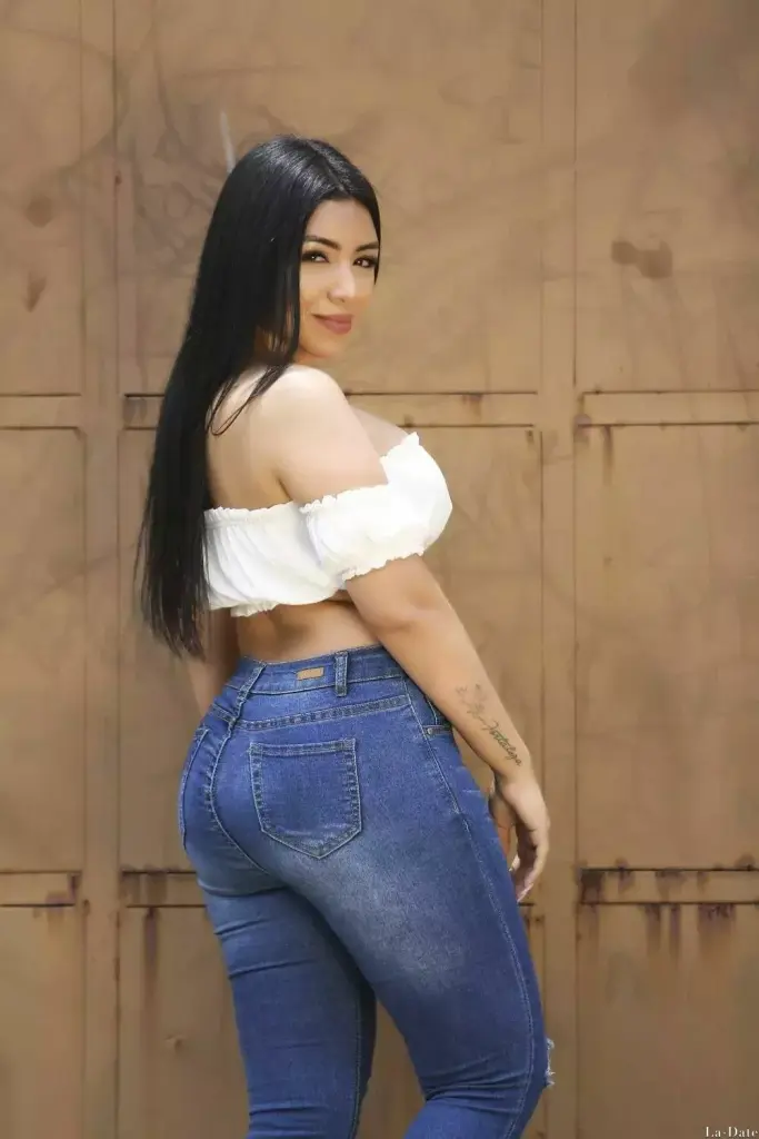 Martinez Profile image 1